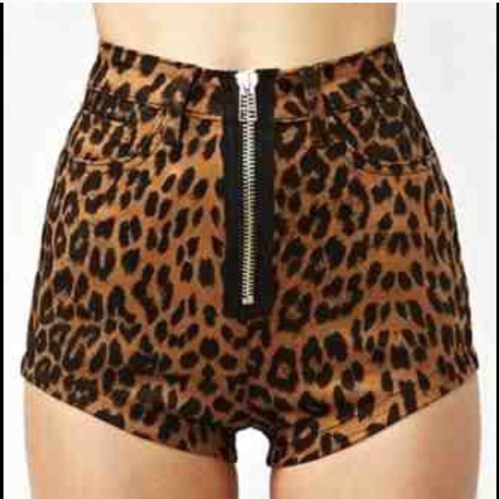 Unif Axl Leopard Print Shorts - image 3